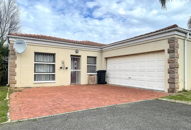 3 Bedroom Property for Sale in Somerset West Western Cape